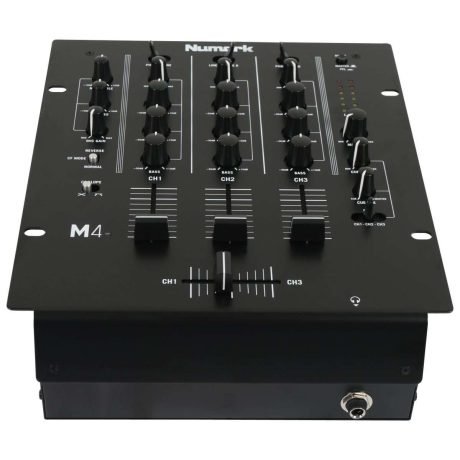 Mezclador DJ Numark M4 Black de 3 canales con crossfader